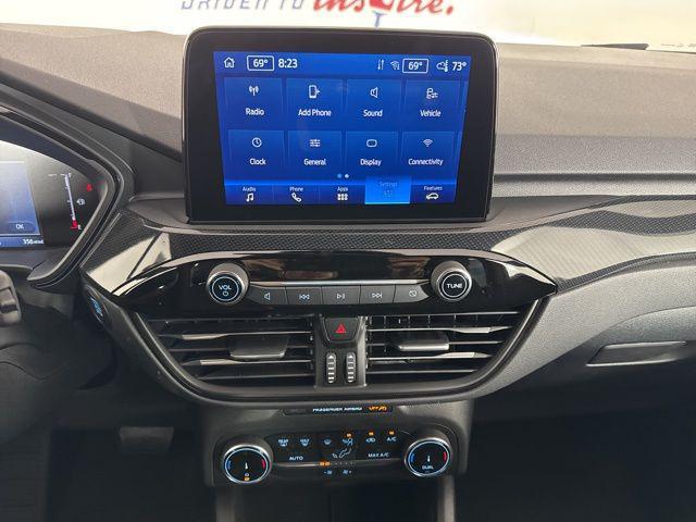 new 2025 Ford Escape car, priced at $28,070