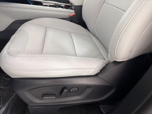 new 2025 Ford Explorer car, priced at $56,100