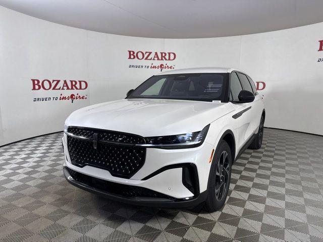 new 2025 Lincoln Nautilus car, priced at $53,576