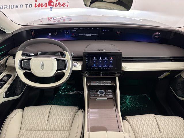 new 2025 Lincoln Nautilus car, priced at $75,645