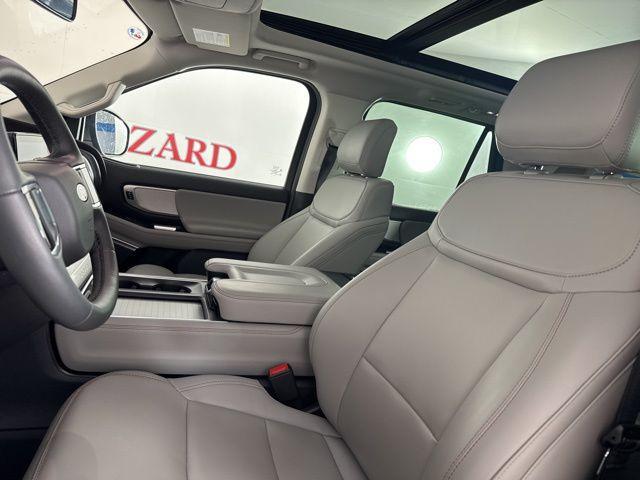 new 2025 Ford Expedition Max car, priced at $65,992