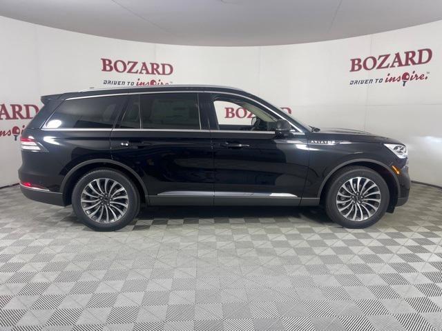 new 2024 Lincoln Aviator car, priced at $65,232