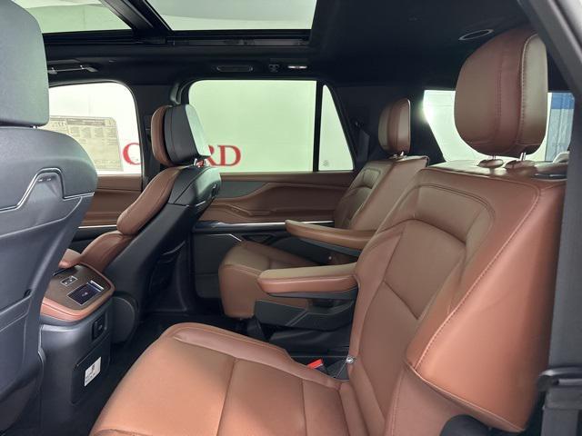 new 2025 Lincoln Navigator car, priced at $106,300