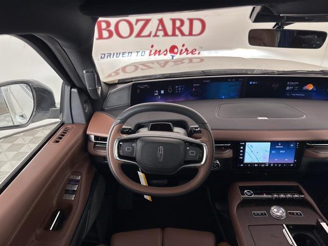 new 2025 Lincoln Navigator car, priced at $106,300