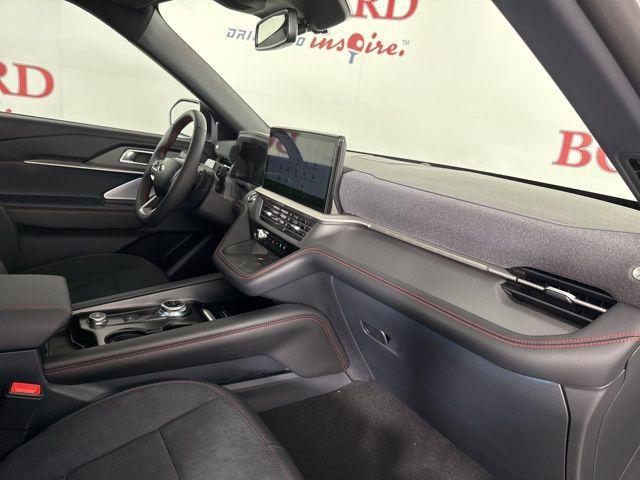 new 2025 Ford Explorer car, priced at $62,755