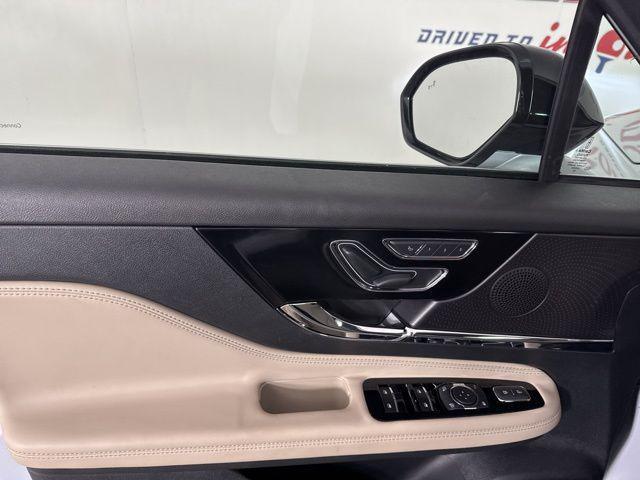 new 2025 Lincoln Corsair car, priced at $37,557