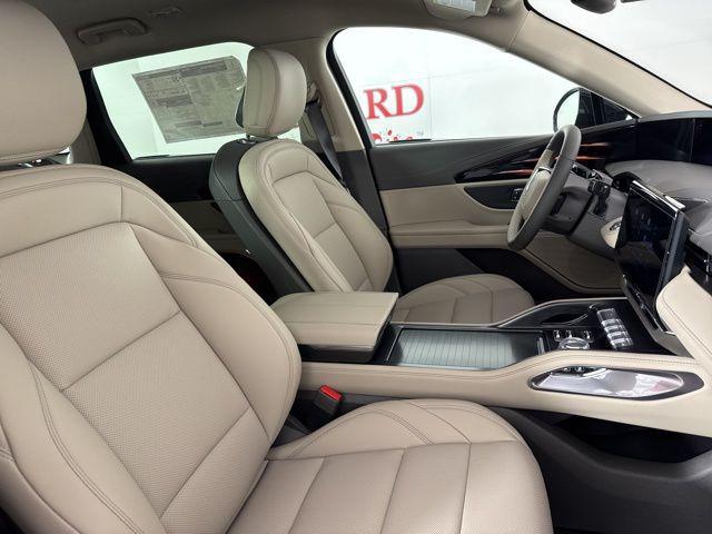 new 2025 Lincoln Nautilus car, priced at $50,816