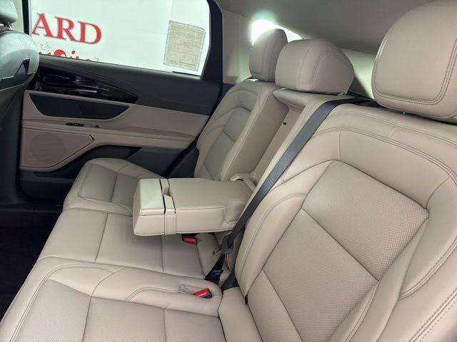 new 2025 Lincoln Nautilus car, priced at $50,816