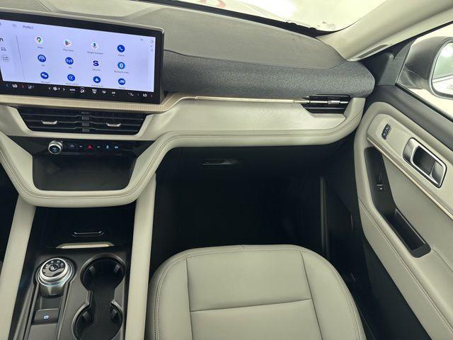 new 2025 Ford Explorer car, priced at $43,678