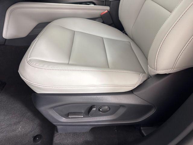new 2025 Ford Explorer car, priced at $43,678