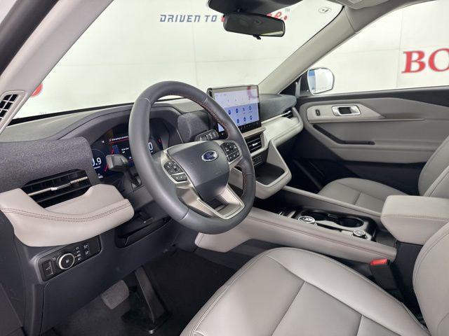 new 2025 Ford Explorer car, priced at $43,678
