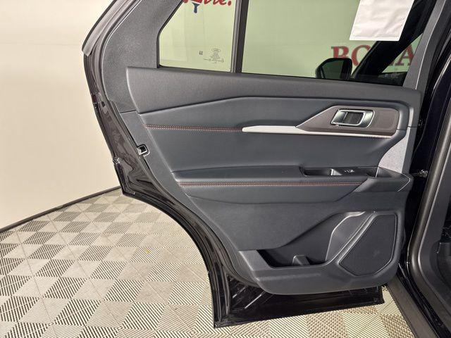 new 2025 Ford Explorer car, priced at $45,221