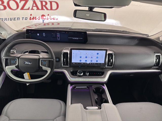 new 2025 Ford Expedition car, priced at $90,097