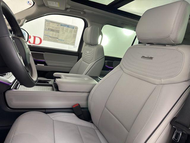 new 2025 Ford Expedition car, priced at $90,097