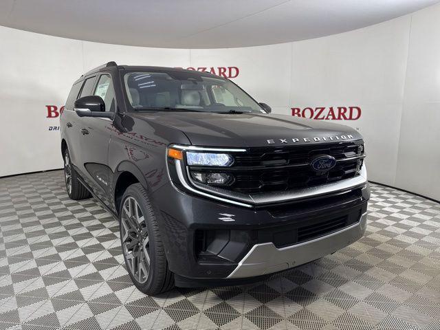 new 2025 Ford Expedition car, priced at $90,097