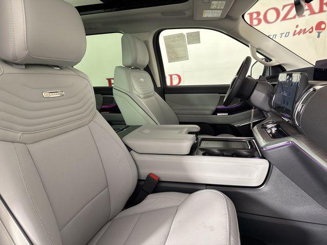 new 2025 Ford Expedition car, priced at $90,097