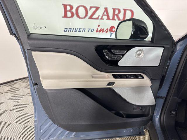 new 2025 Lincoln Aviator car, priced at $69,325
