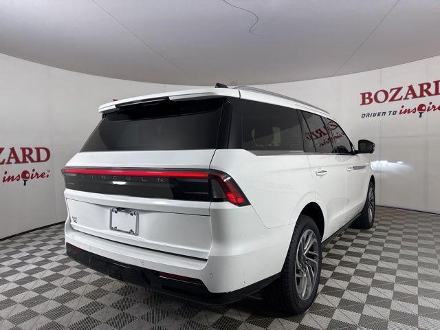 new 2025 Lincoln Navigator car, priced at $99,451