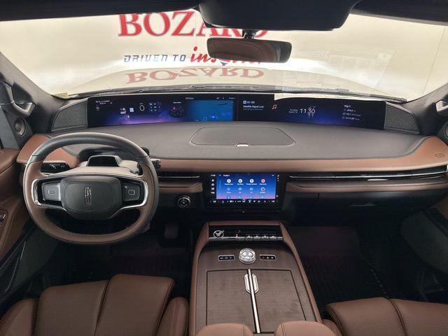 new 2025 Lincoln Navigator car, priced at $99,451