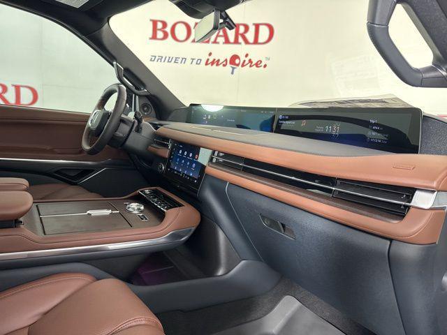 new 2025 Lincoln Navigator car, priced at $99,451