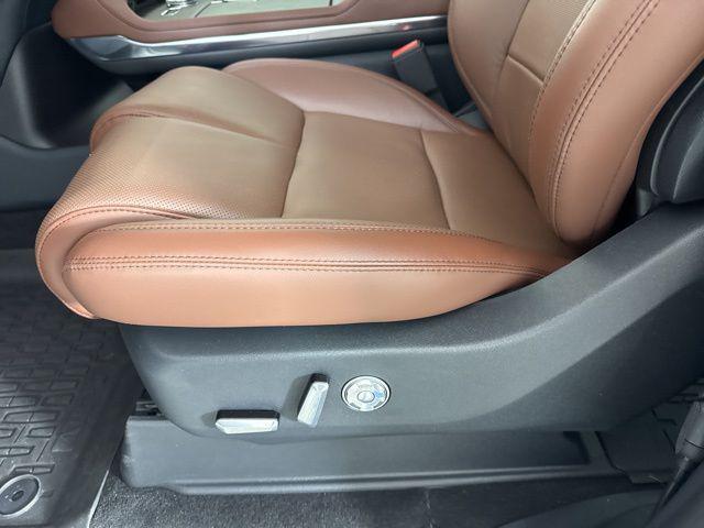 new 2025 Lincoln Navigator car, priced at $99,451