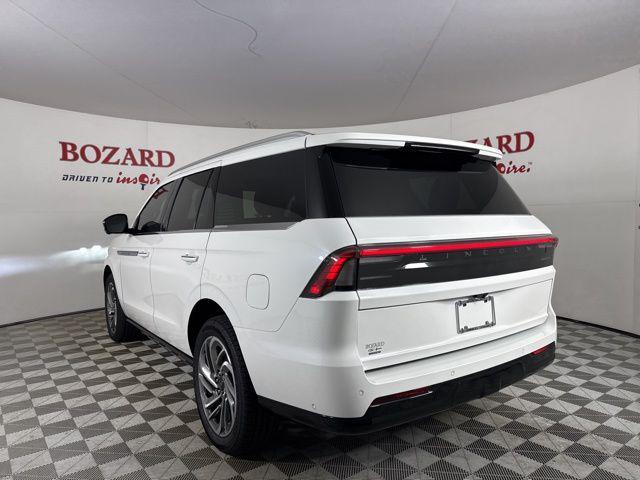 new 2025 Lincoln Navigator car, priced at $99,451