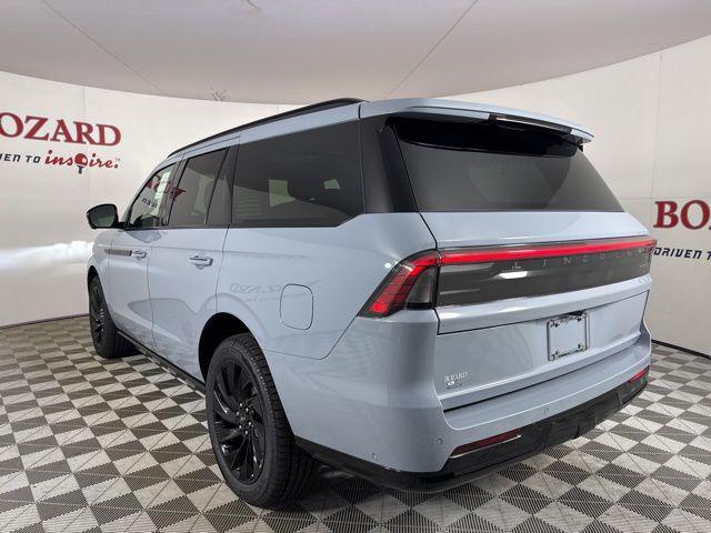 new 2025 Lincoln Navigator car, priced at $104,542