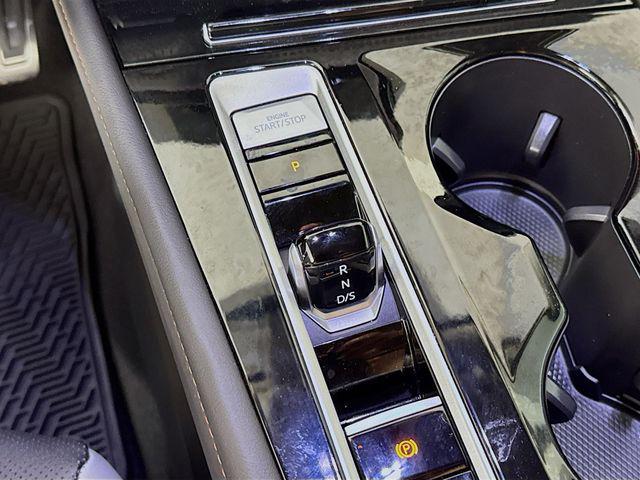 used 2024 Volkswagen Atlas car, priced at $38,000