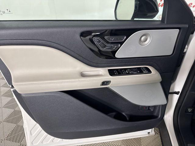 new 2025 Lincoln Aviator car, priced at $71,377