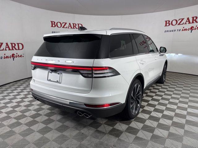 new 2025 Lincoln Aviator car, priced at $71,377