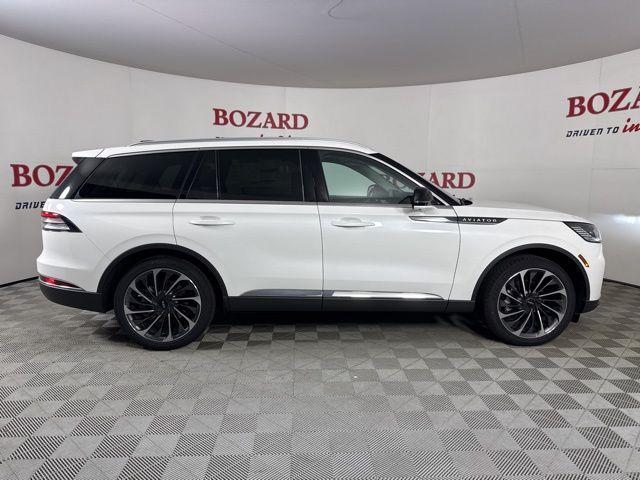 new 2025 Lincoln Aviator car, priced at $71,377
