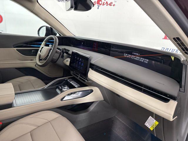 new 2025 Lincoln Nautilus car, priced at $50,816