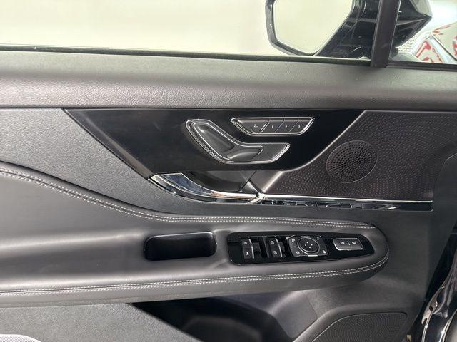 new 2025 Lincoln Corsair car, priced at $40,023