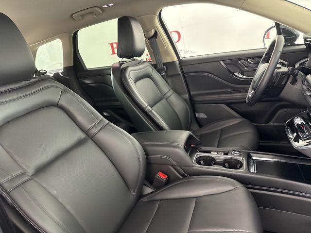 new 2025 Lincoln Corsair car, priced at $40,023