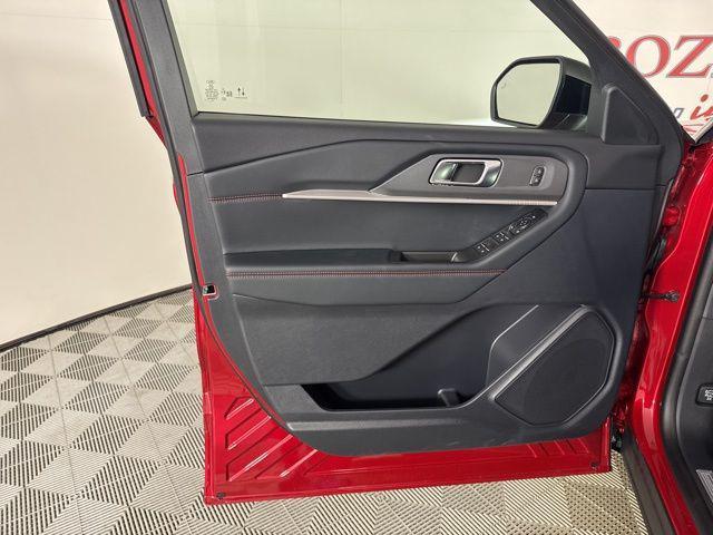 new 2025 Ford Explorer car, priced at $44,316