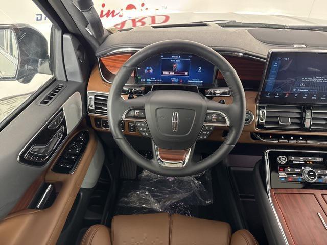 new 2024 Lincoln Navigator car, priced at $102,432