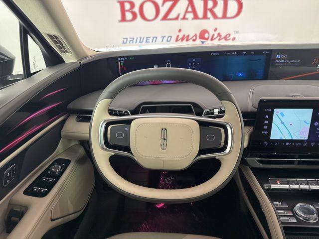 new 2025 Lincoln Nautilus car, priced at $50,816