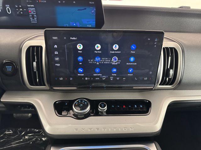 new 2025 Ford Expedition car, priced at $66,014