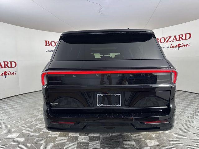 new 2025 Lincoln Navigator car, priced at $103,333