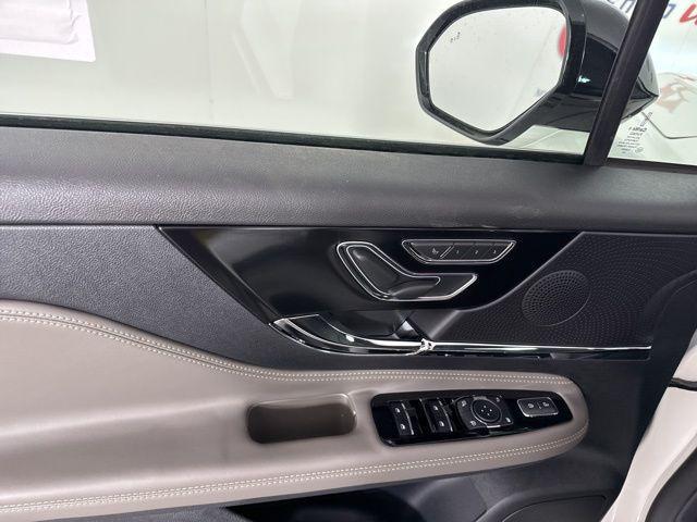 new 2025 Lincoln Corsair car, priced at $38,286