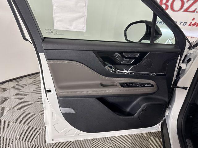 new 2025 Lincoln Corsair car, priced at $38,286