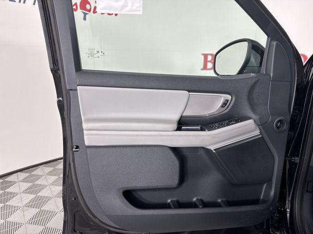 new 2025 Ford Expedition car, priced at $68,250