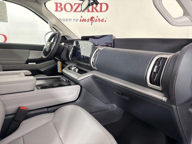 new 2025 Ford Expedition car, priced at $68,250