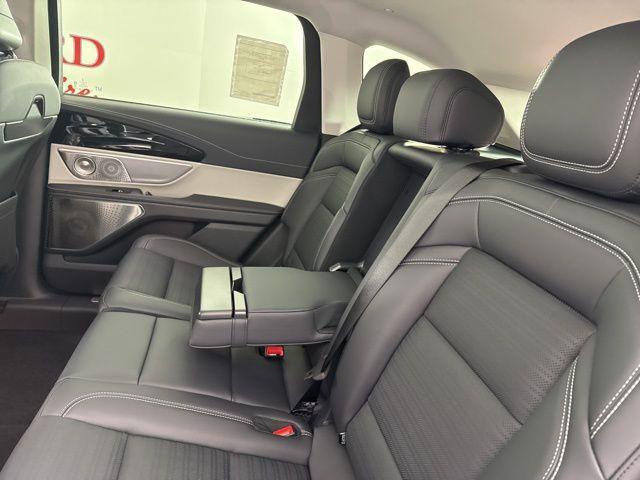 new 2025 Lincoln Nautilus car, priced at $63,397