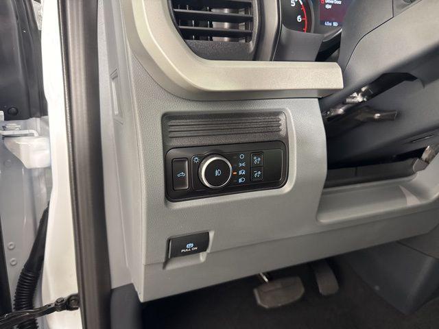 new 2025 Ford F-250 car, priced at $58,946