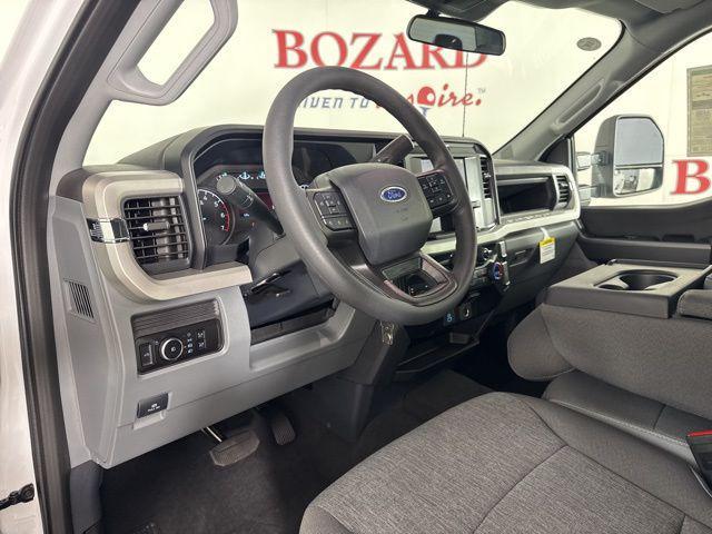 new 2025 Ford F-250 car, priced at $58,946