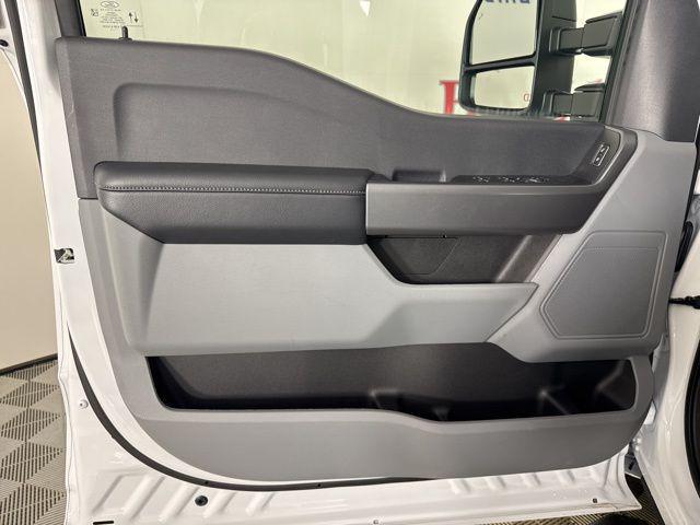 new 2025 Ford F-250 car, priced at $58,946