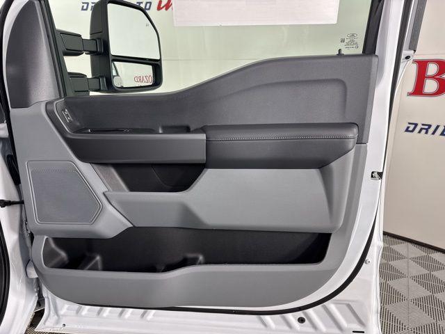 new 2025 Ford F-250 car, priced at $61,219