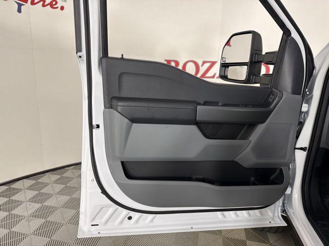 new 2025 Ford F-250 car, priced at $61,219