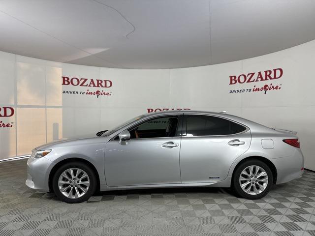 used 2014 Lexus ES 300h car, priced at $14,000